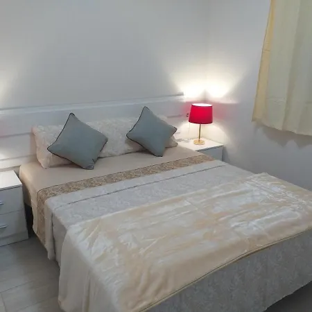 Casa Paraiso * 科拉雷侯